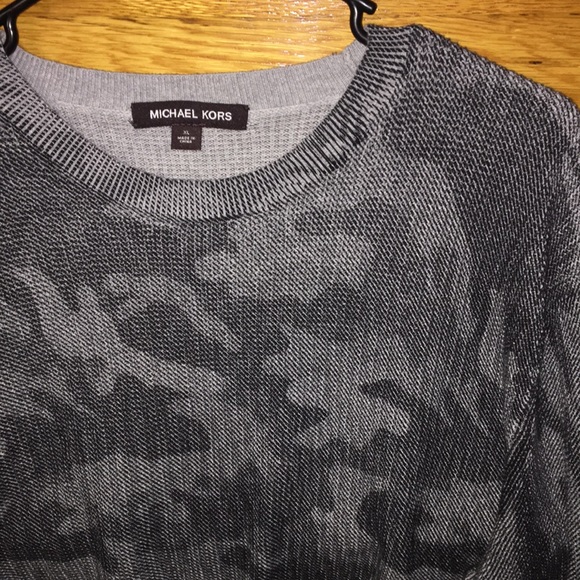Michael Kors Grey Knit Camo Sweater Host Pick - Picture 4 of 12